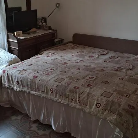 Una Notte Per 2 Adulti * جنوة